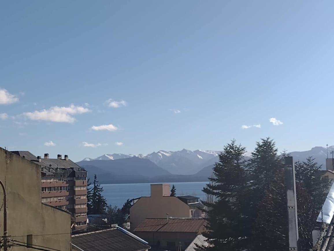 Alojamiento Curru Leuvu Bariloche Hotel Exterior photo